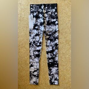 LISM WEAR Athletic Wear women leggings size Small